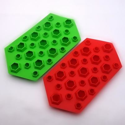 Piccoli vassoi enormi del cubetto di ghiaccio, capacità della cavità dei vassoi 27 del cubetto di ghiaccio di divertimento grande