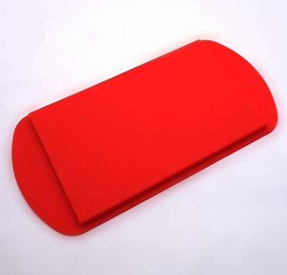 Il mini cubetto di ghiaccio del silicone del triangolo modella un colore nero rosso di 160 cavità per il congelatore