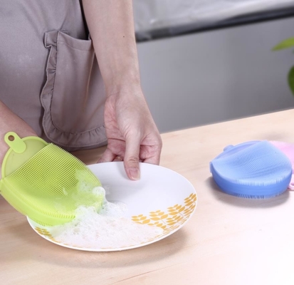 Il lavaggio del silicone del commestibile spazzola gli strumenti della cucina nella forma ovale