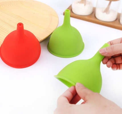 Grandi strumenti standard della cucina dell'imbuto dell'olio siliconico del commestibile dell'imbuto