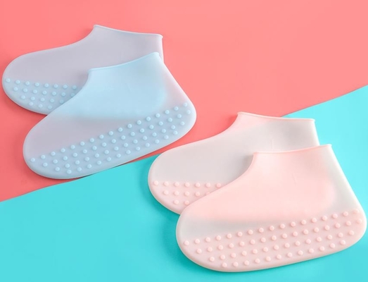 Protettori della scarpa del silicone di progettazione di modo per i giorni piovosi con 3 dimensioni differenti