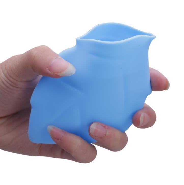 BPA liberano la tazza portatile dell'acqua dell'acqua del commestibile del silicone riutilizzabile delle tazze per all'aperto